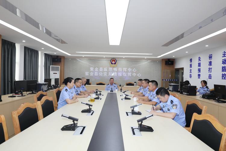 今天澳门晚9点35开特和网警护航2025高考与警方护航高考